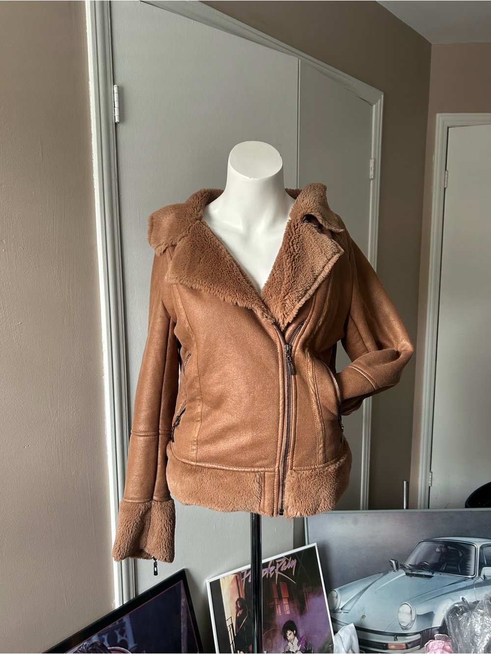 Y2K Women’s Tan Shearling Jacket - Elegant Faux-Leather Coat